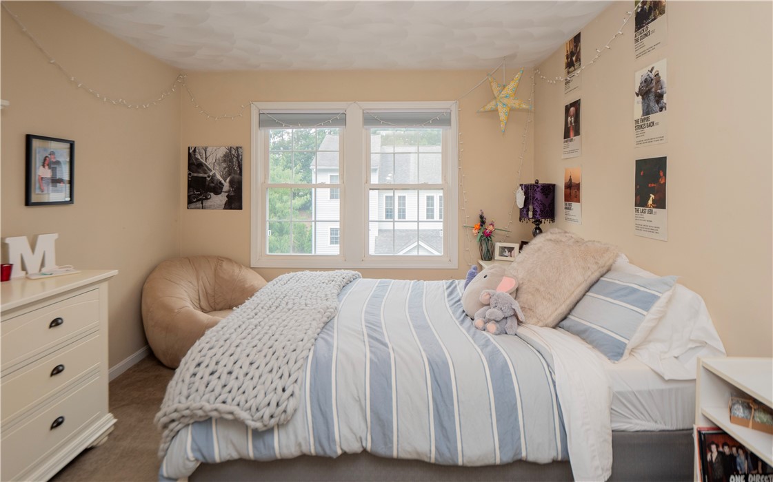 881 Greenwich Avenue 26
