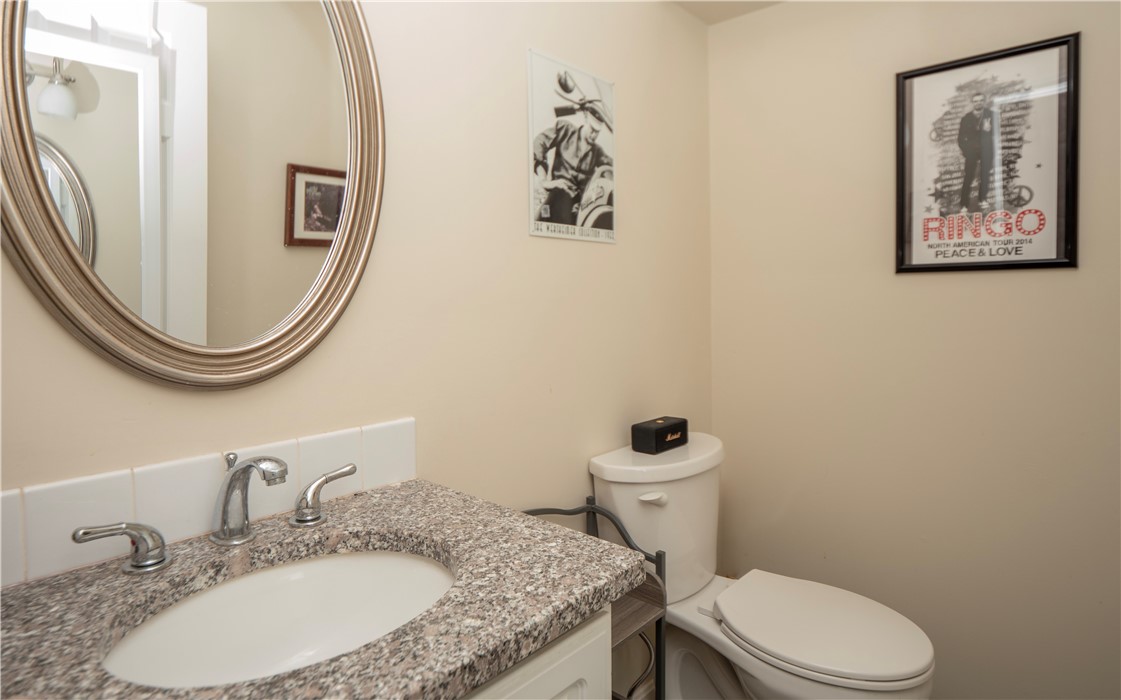 881 Greenwich Avenue 26