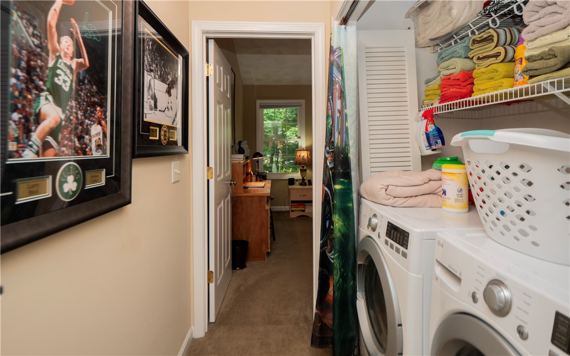 881 Greenwich Avenue 26