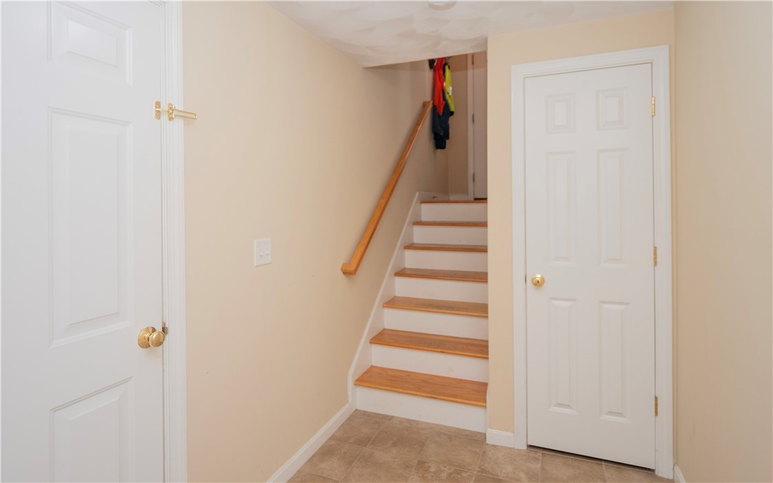 881 Greenwich Avenue 26