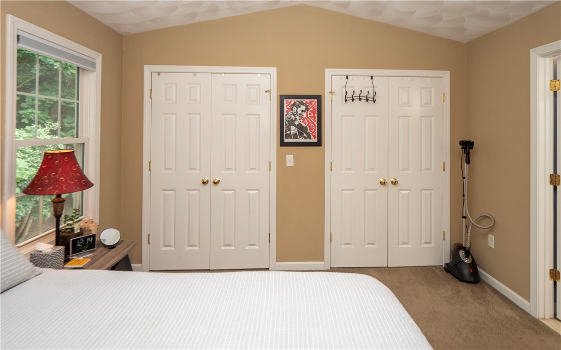 881 Greenwich Avenue 26