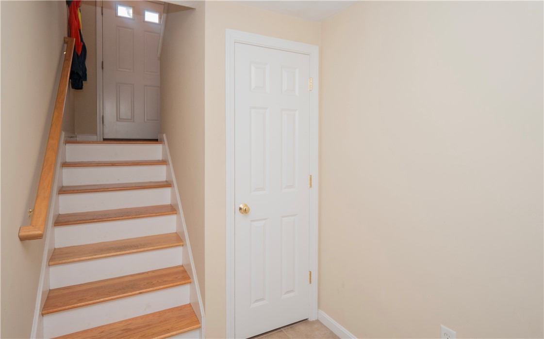 881 Greenwich Avenue 26