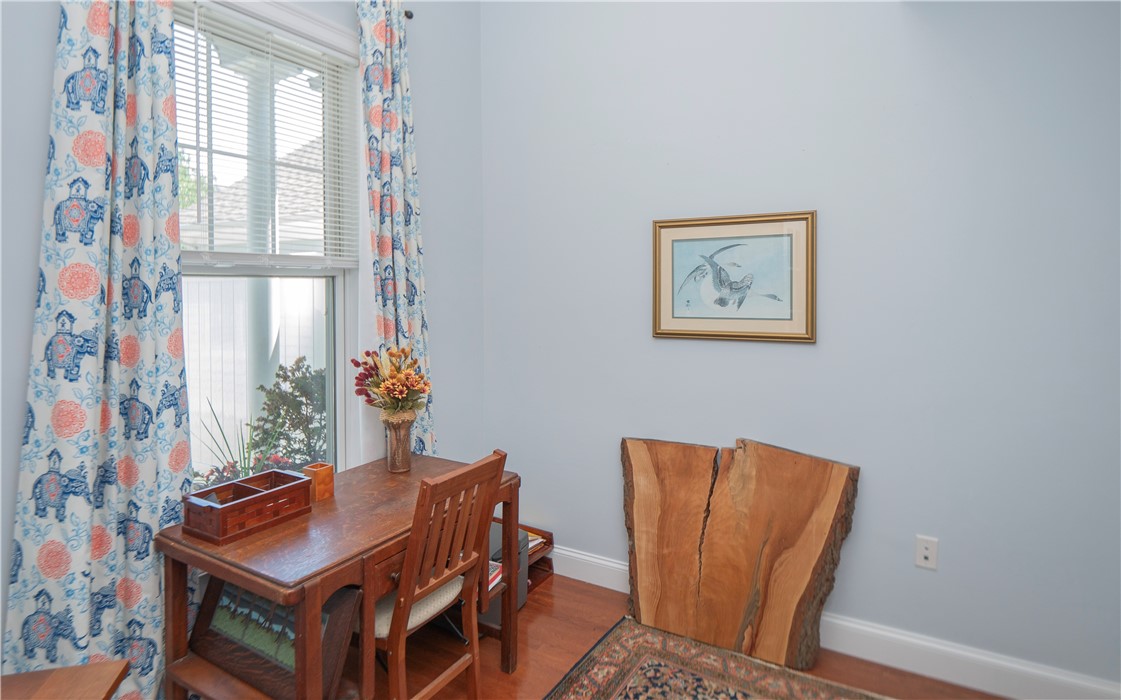 289 Village Road