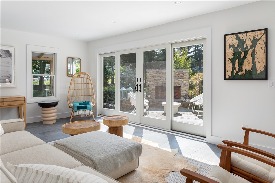 2 Scull Street