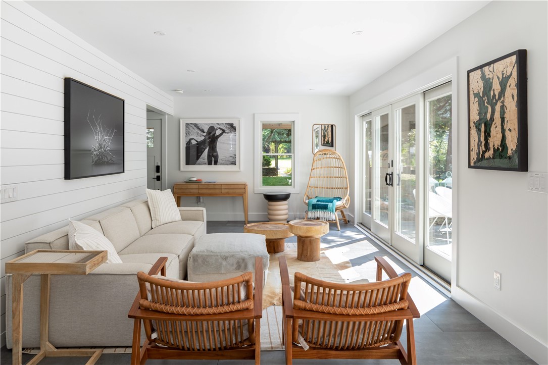 2 Scull Street
