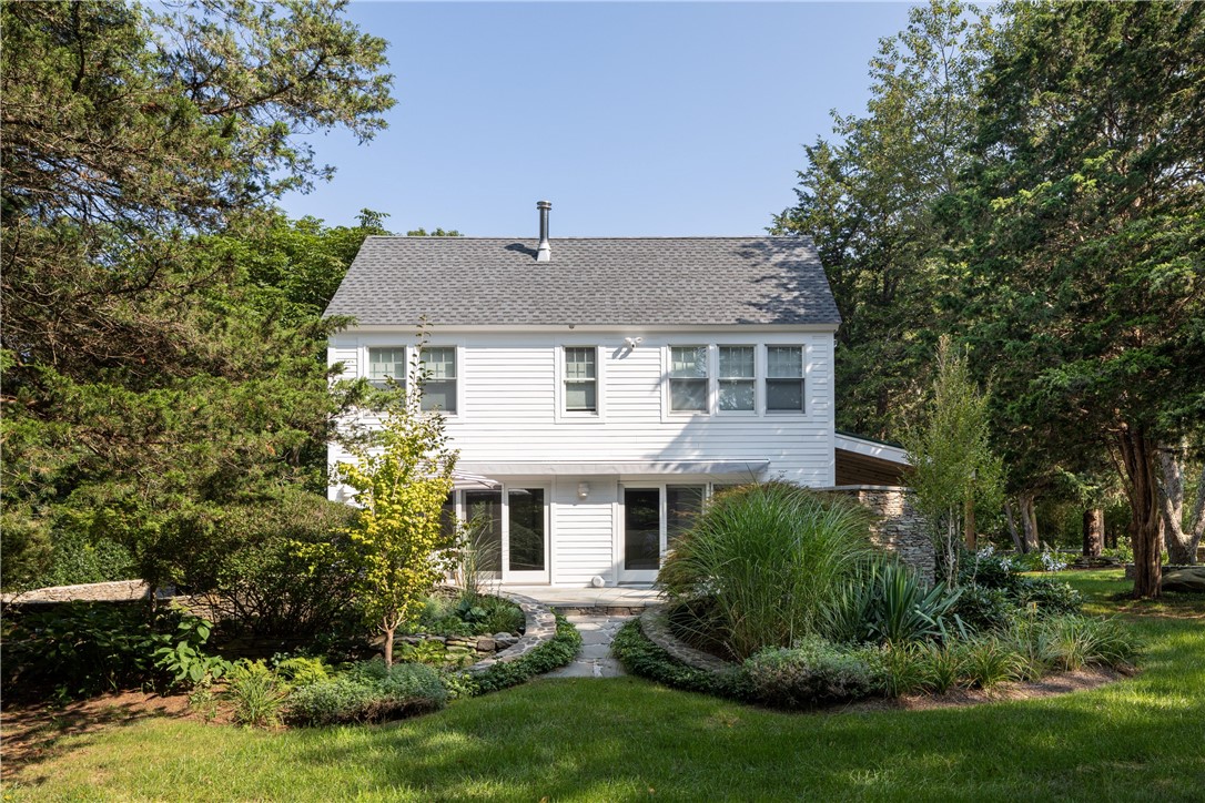 2 Scull Street