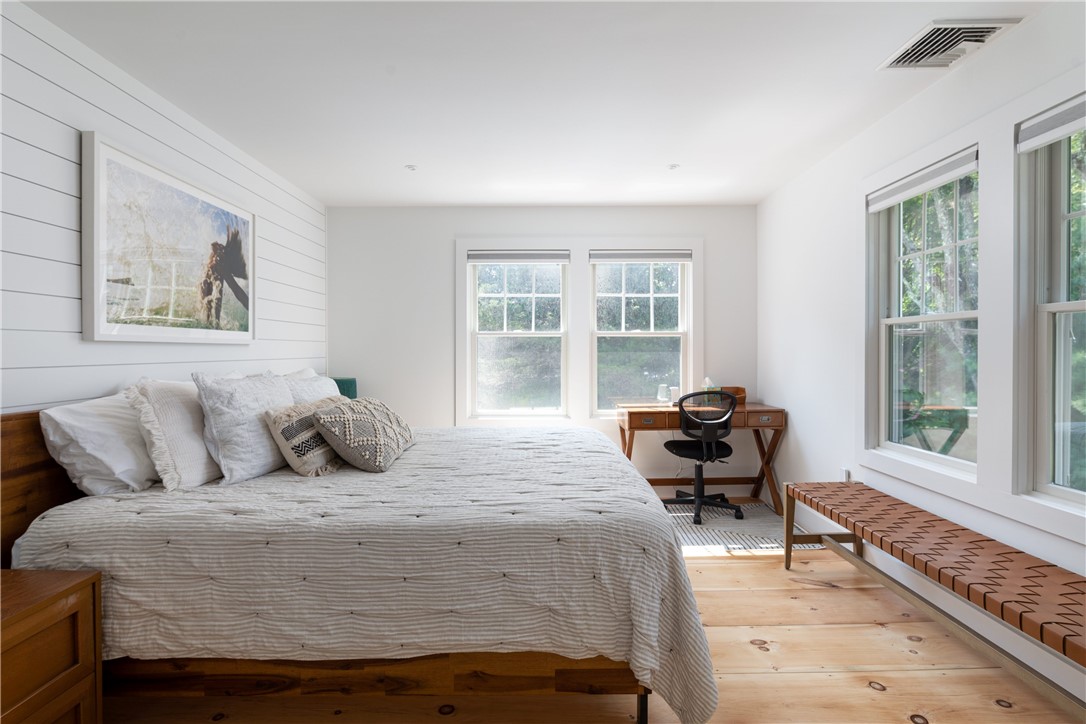 2 Scull Street