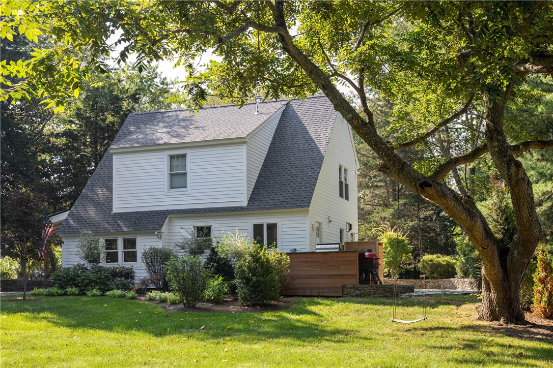 2 Scull Street
