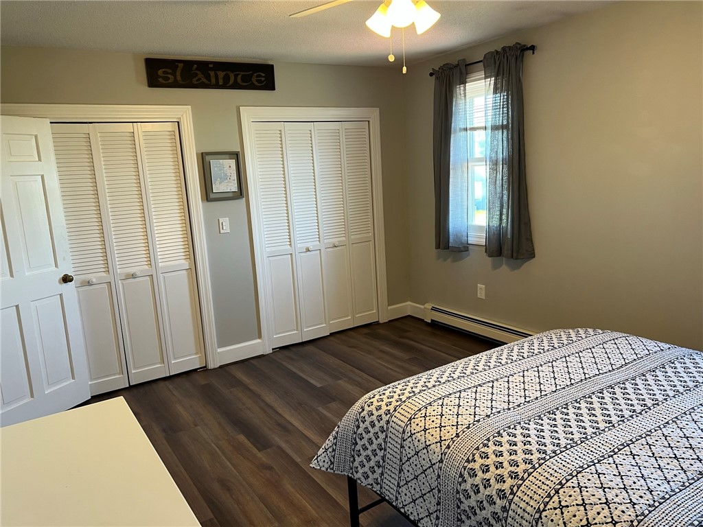 223 Oliphant Lane A
