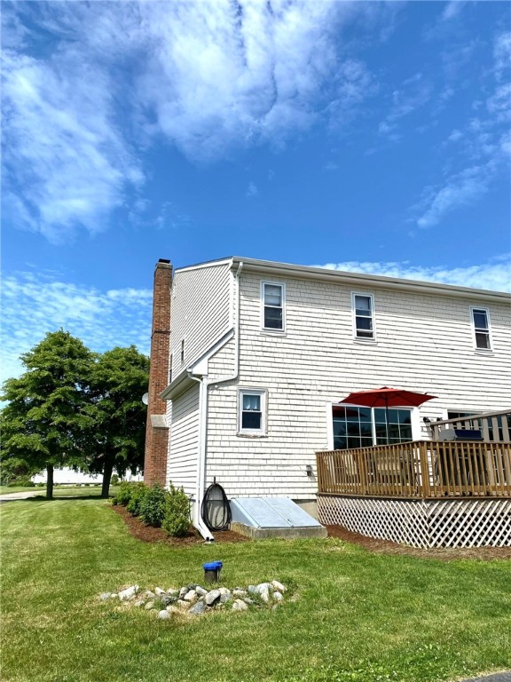 223 Oliphant Lane A