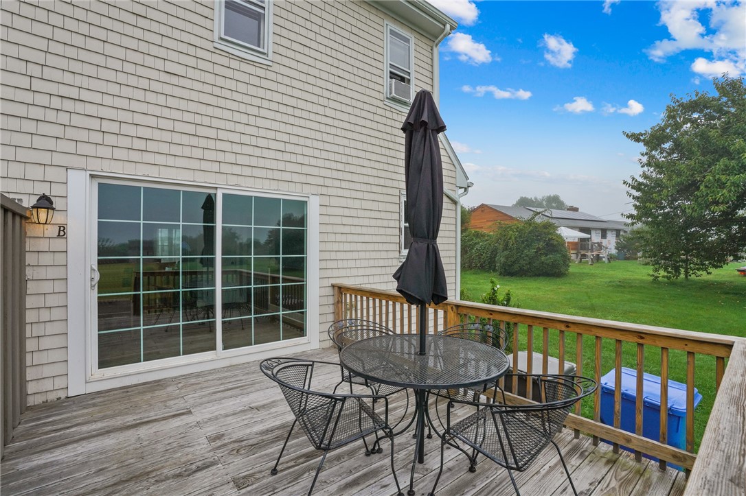 223 Oliphant Lane B