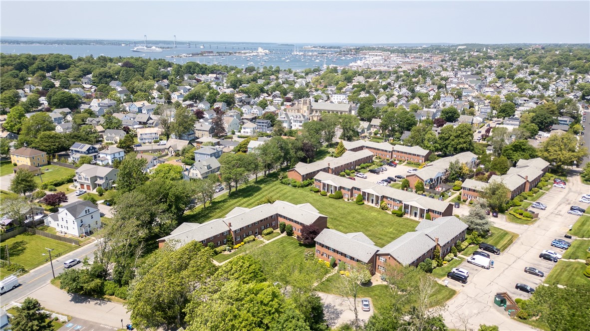 70 Carroll Avenue 1210