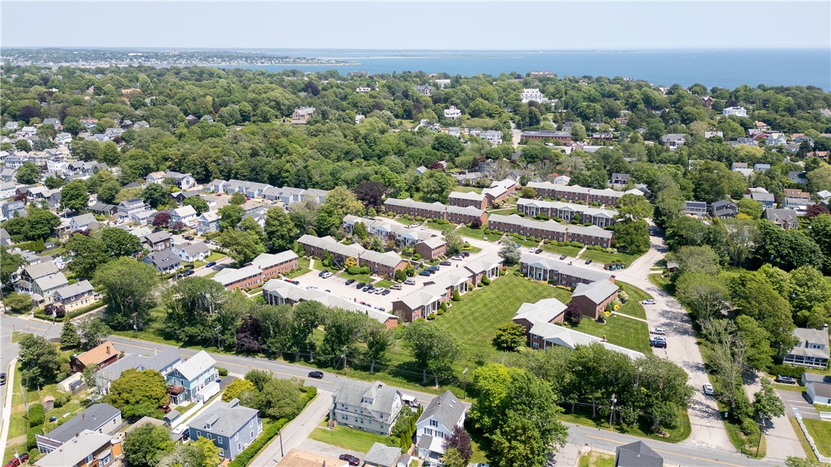 70 Carroll Avenue 1210