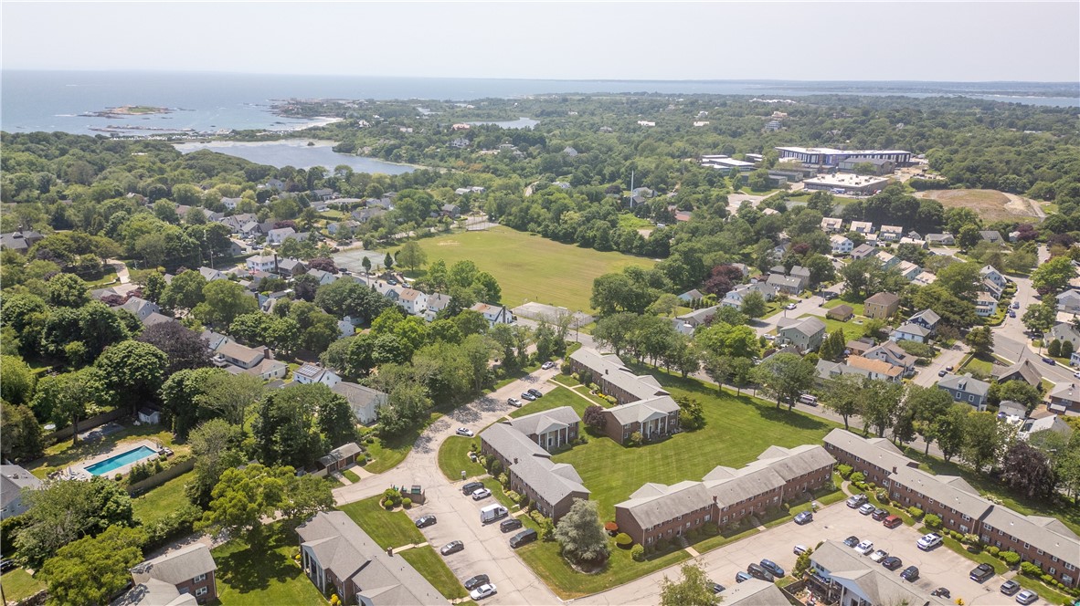 70 Carroll Avenue 1210