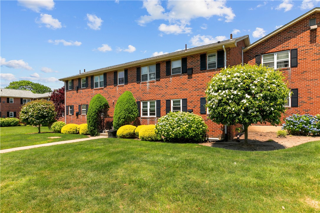 70 Carroll Avenue 1210