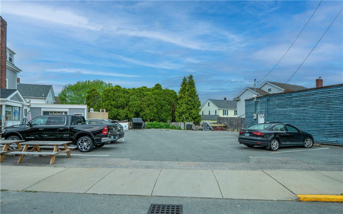 7 Carroll Avenue 3
