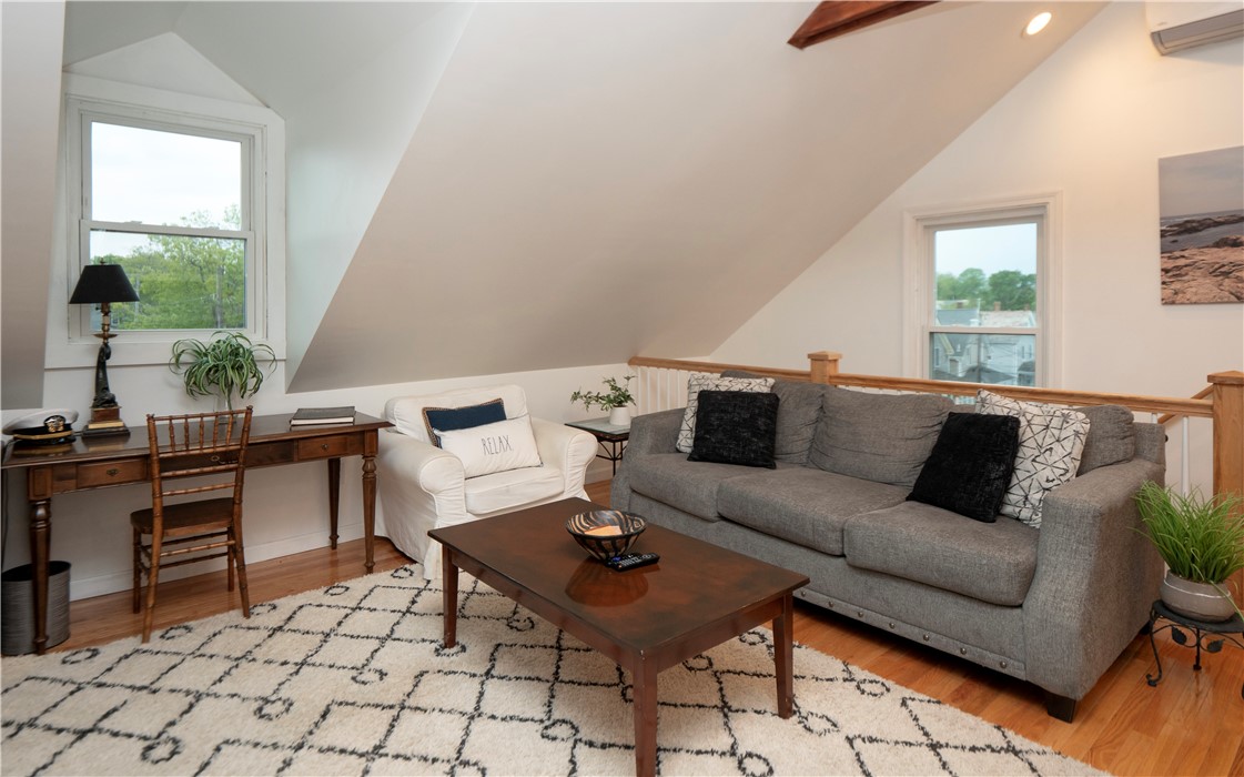 7 Carroll Avenue 3