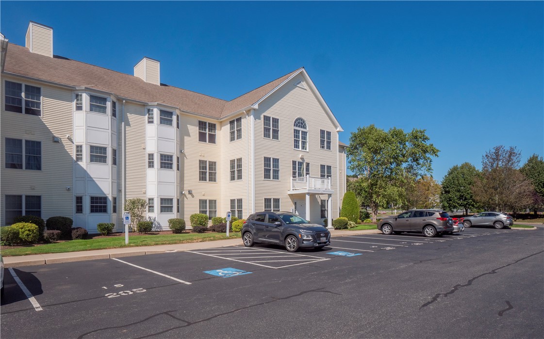 15 Saw Mill Drive 205