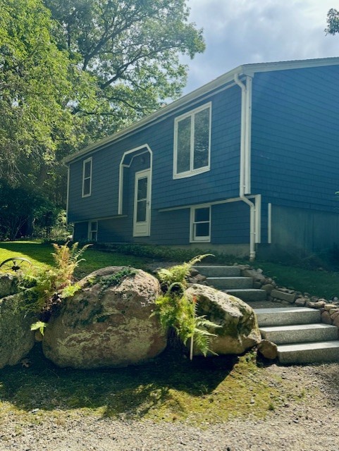 23 Tug Hollow Road