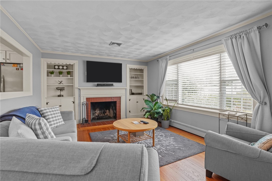 372 Manor Drive
