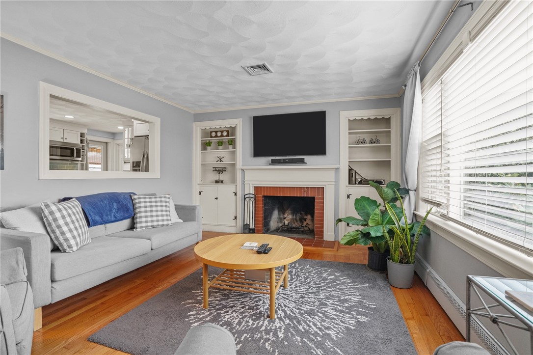 372 Manor Drive