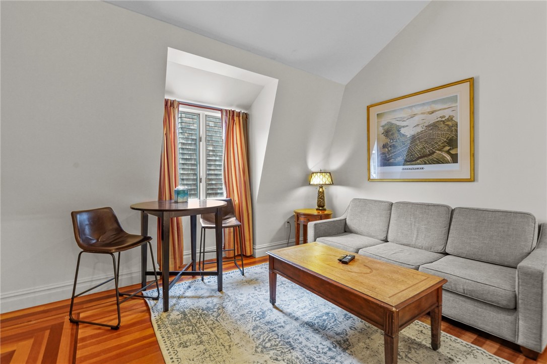 14 Pelham Street 8