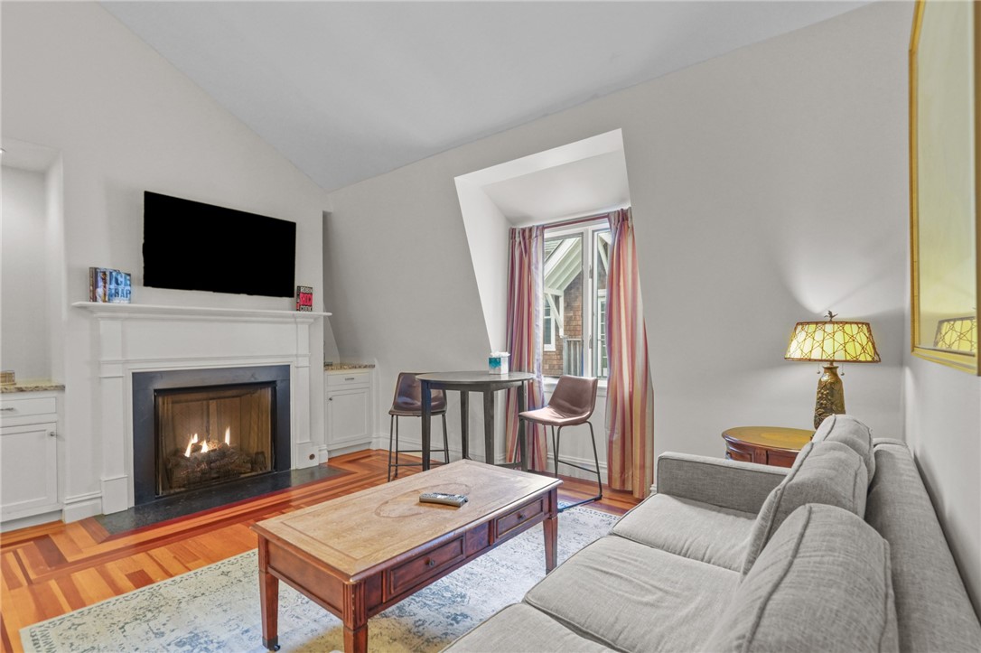 14 Pelham Street 8