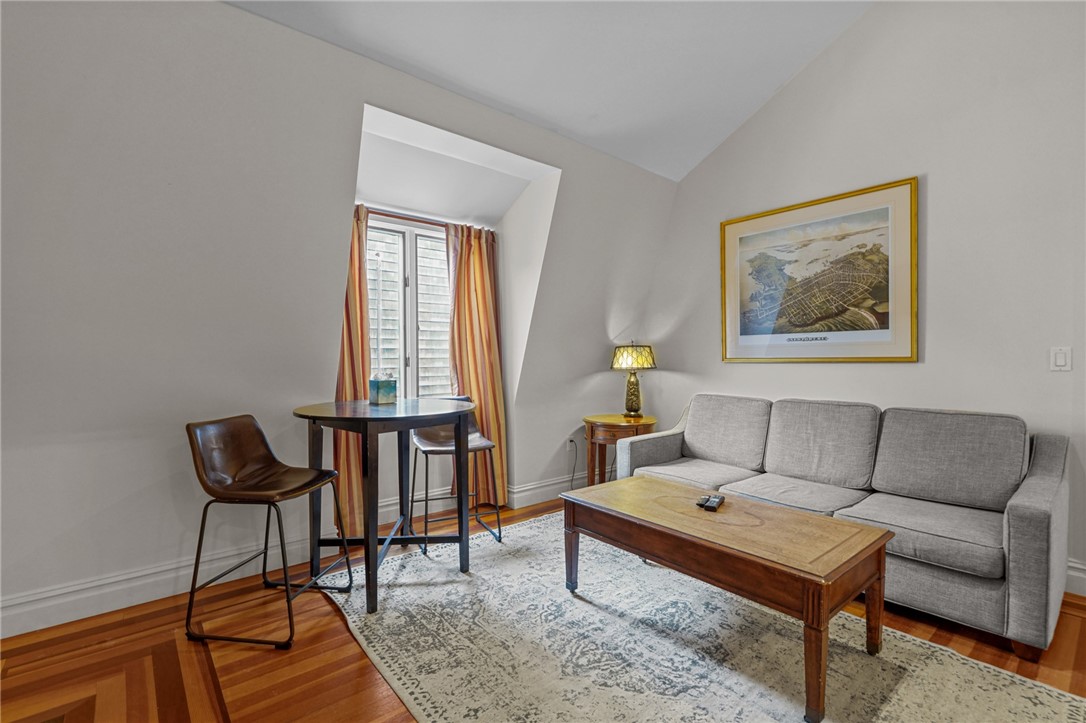14 Pelham Street 8