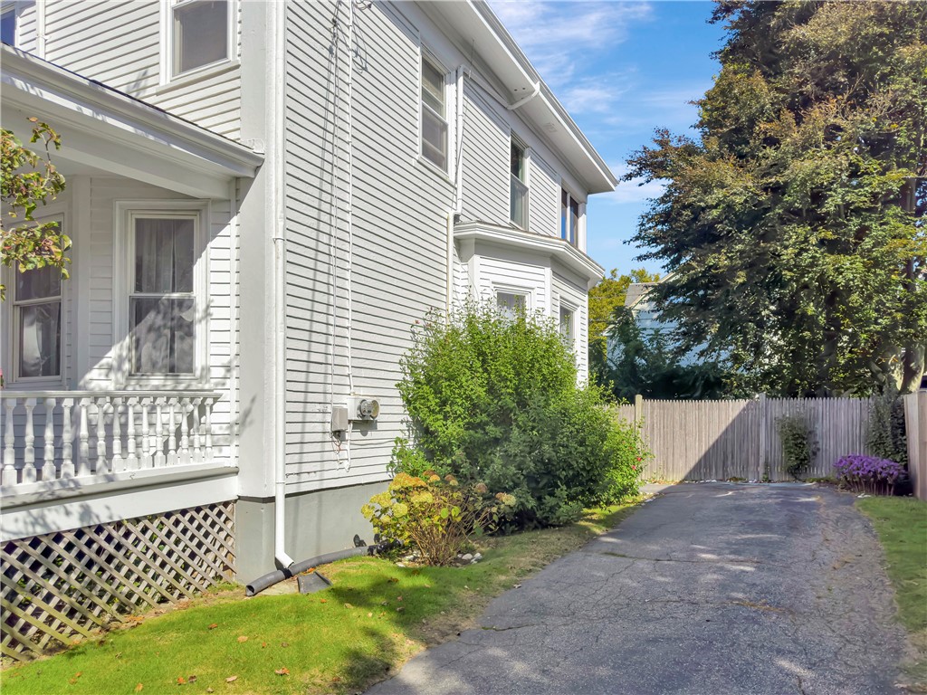 19 Peckham Avenue
