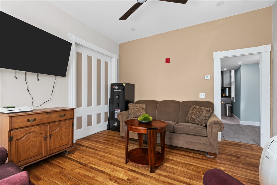 18 Everett Street 2