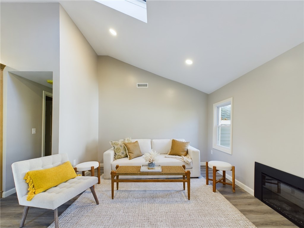 226 Plum Point Road