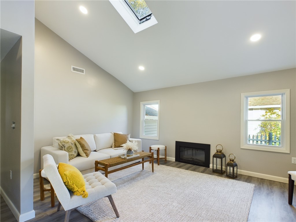 226 Plum Point Road
