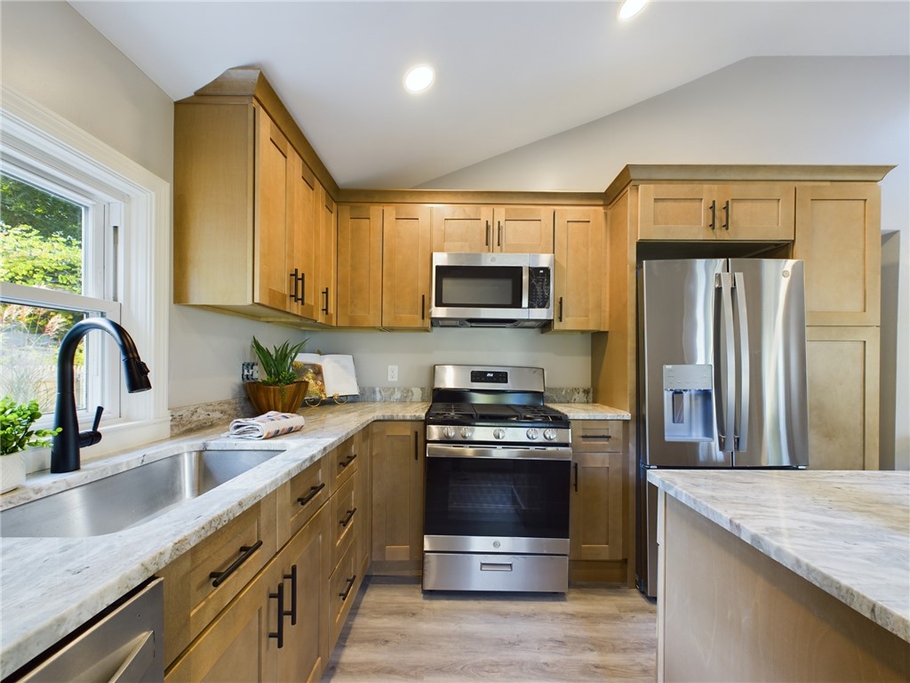226 Plum Point Road