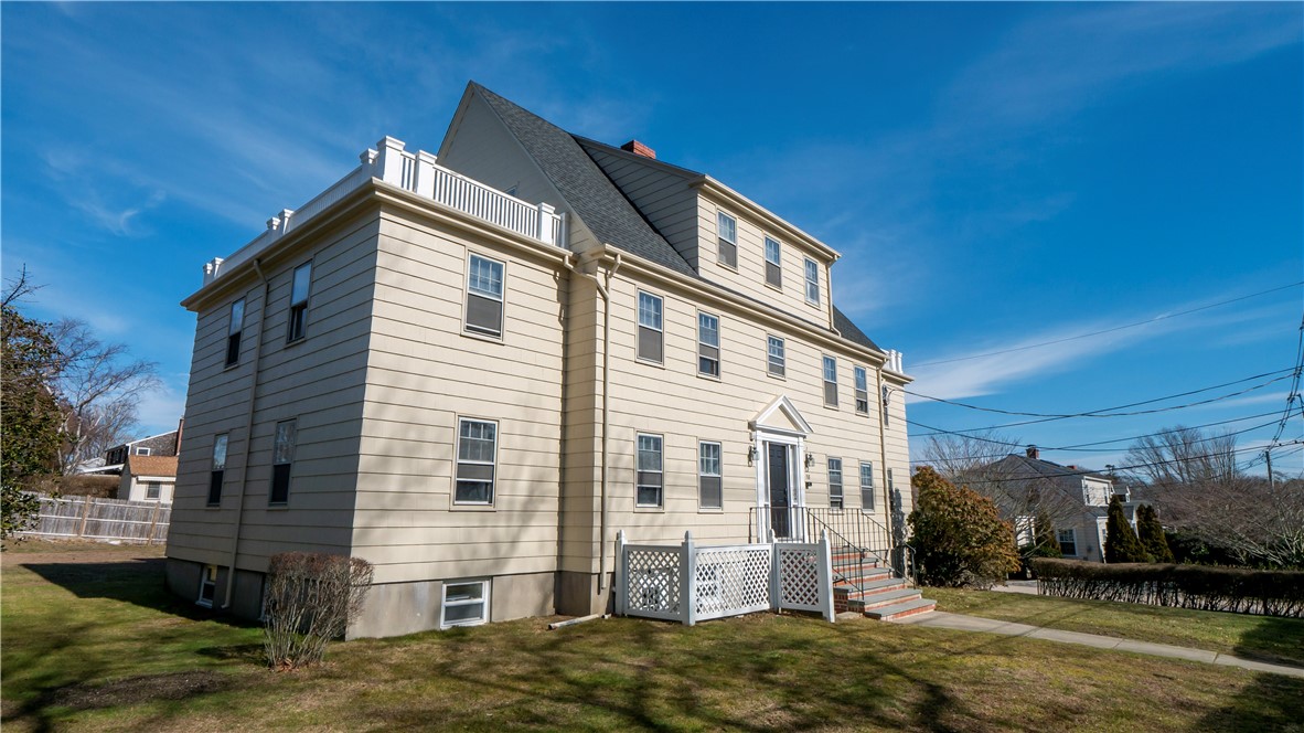 118 Ruggles Avenue 201