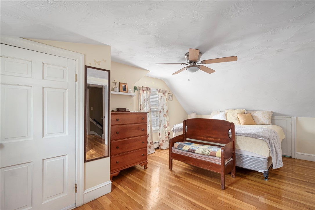 24 West View Avenue