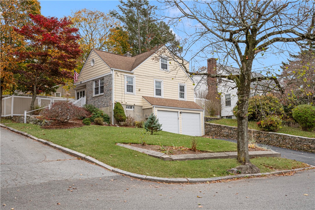24 West View Avenue
