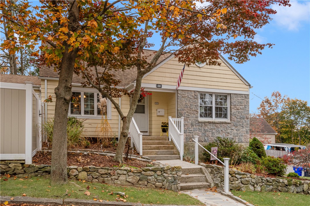 24 West View Avenue