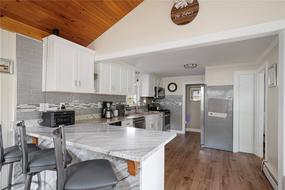 24 West View Avenue