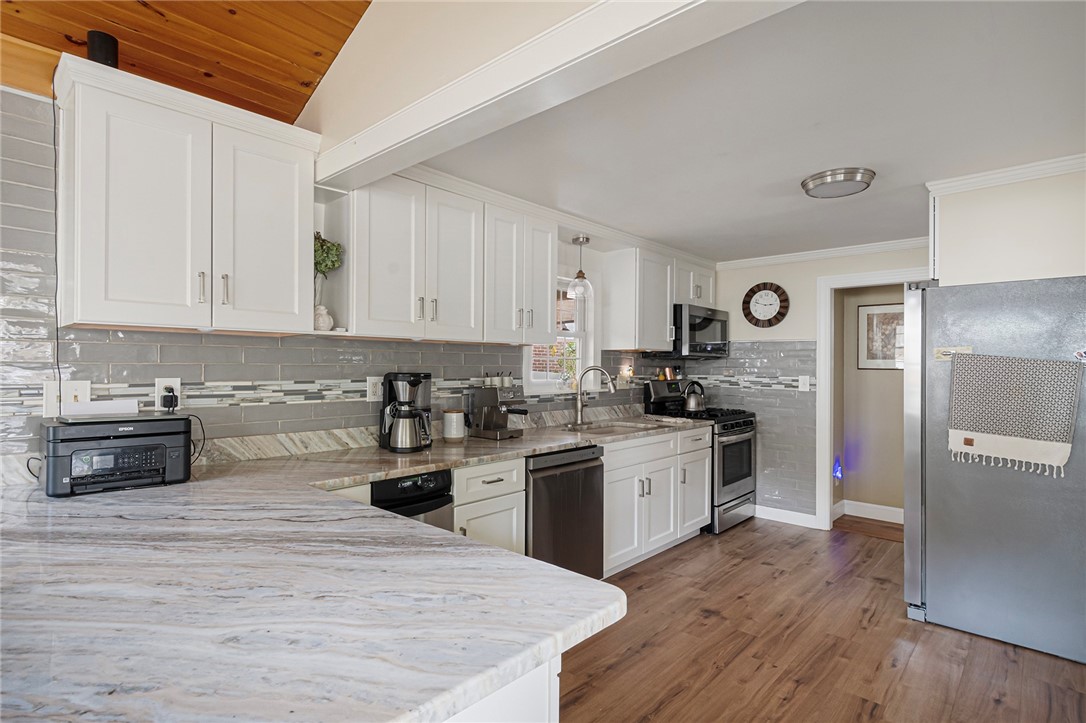 24 West View Avenue