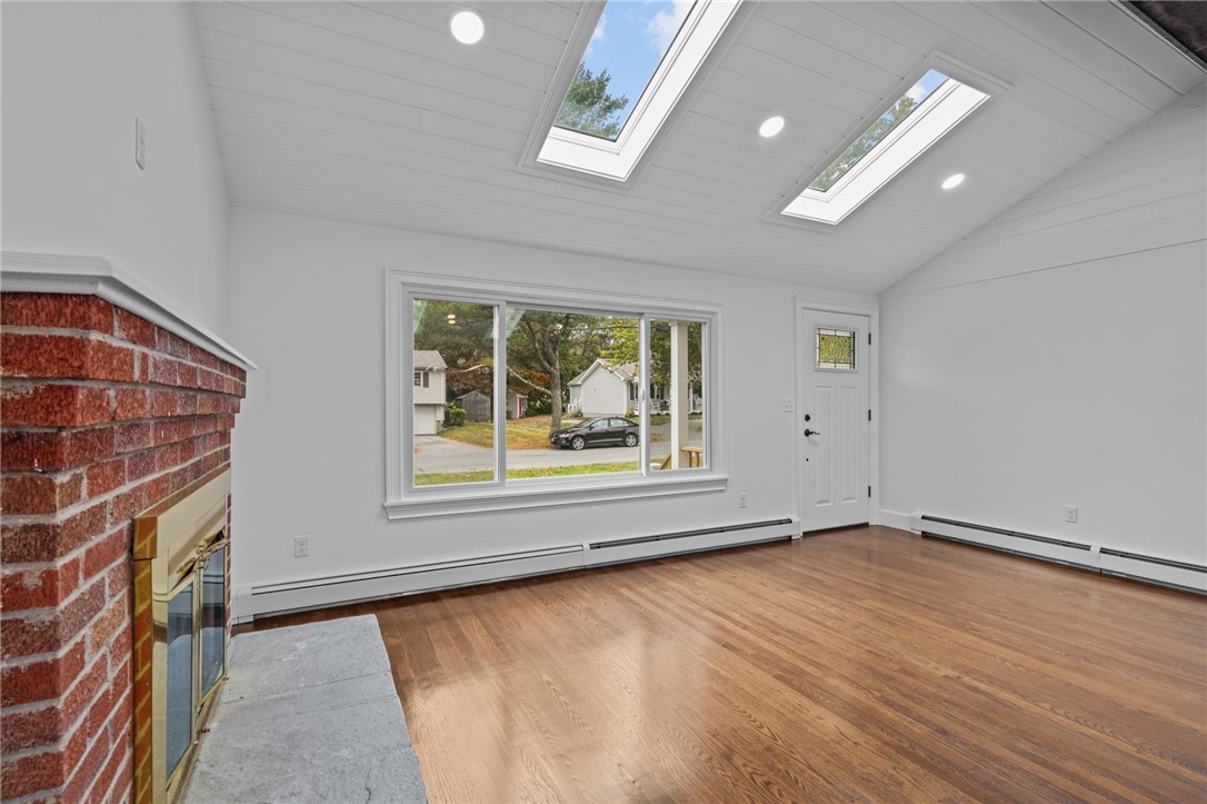 17 Longmeadow Road