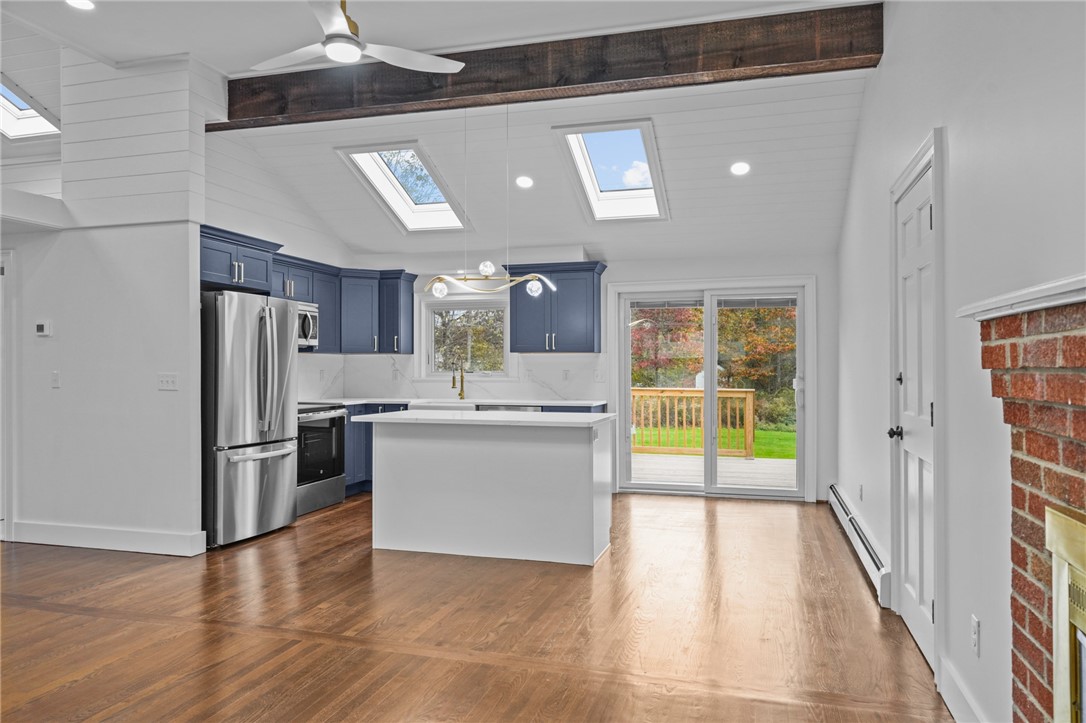 17 Longmeadow Road