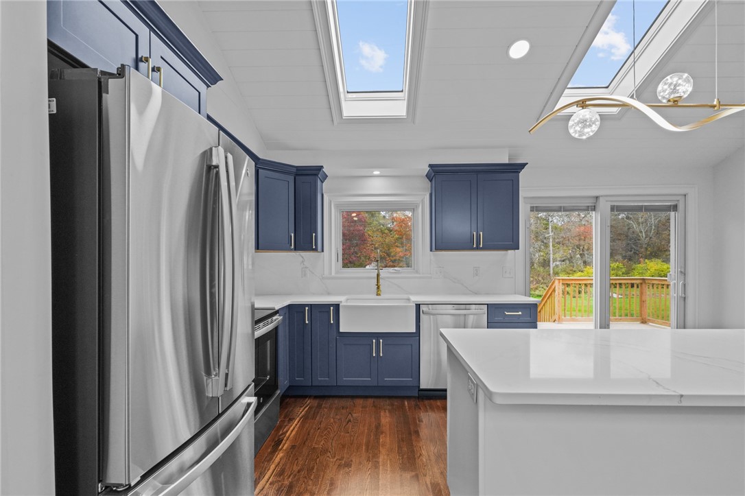 17 Longmeadow Road