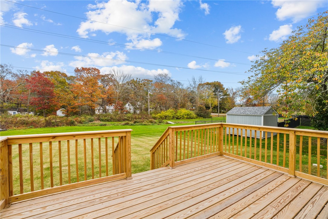 17 Longmeadow Road