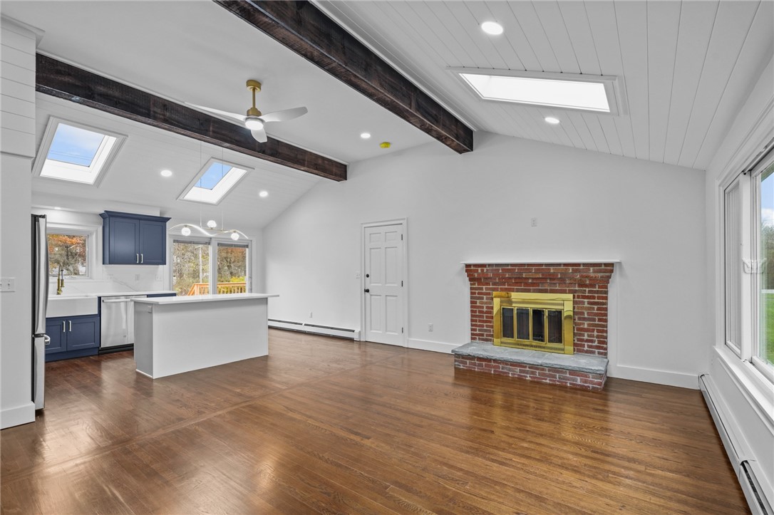 17 Longmeadow Road