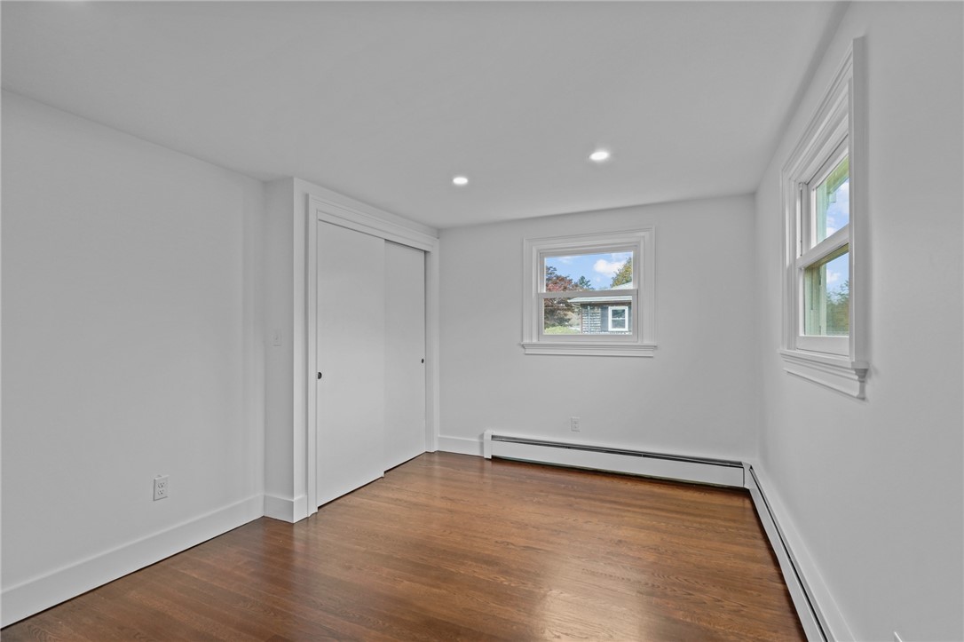 17 Longmeadow Road