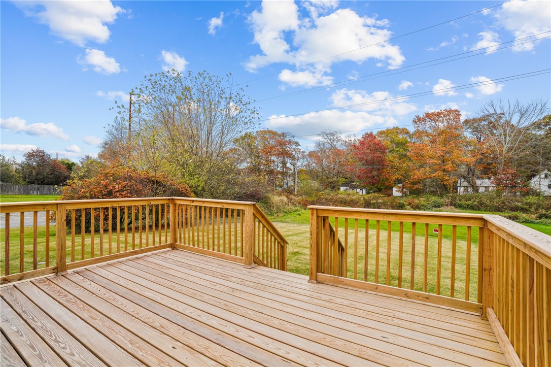 17 Longmeadow Road