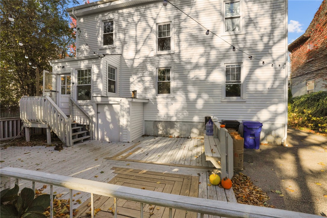 10 Peckham Avenue