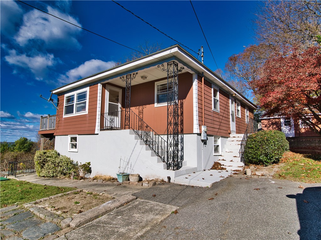102 Canonicus Street
