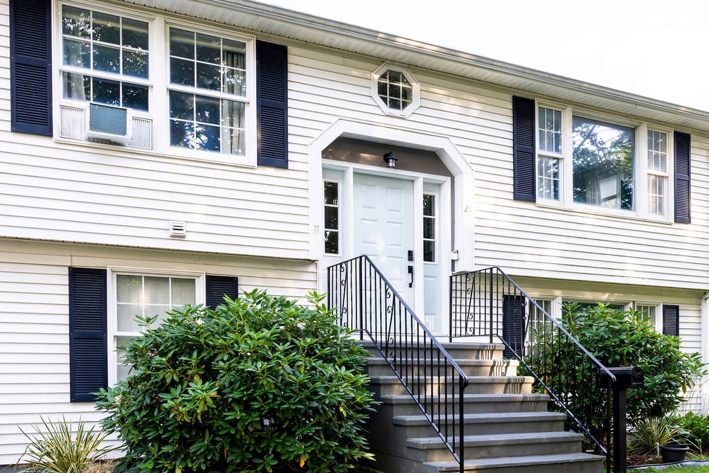 21 Florence Avenue 1