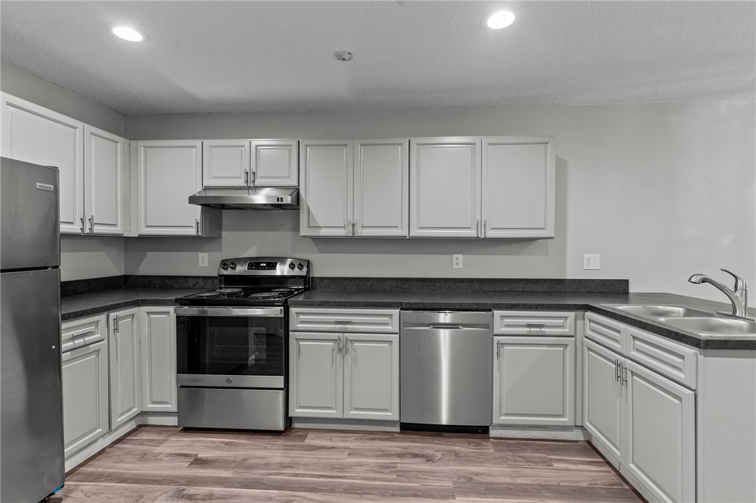 3524 West Shore Road 401